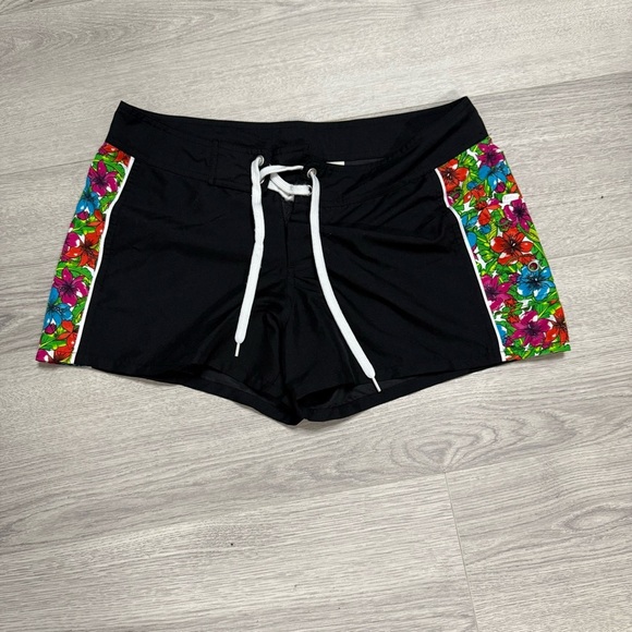 Milan Board  Swim Shorts Short Floral and Black - Picture 1 of 7